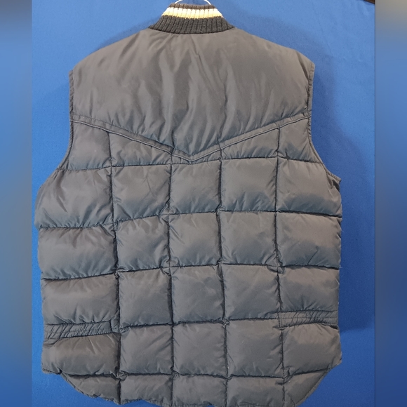 Vintage 70's Men's Walls Western Wear Puffer Vest - Picture 3 of 4
